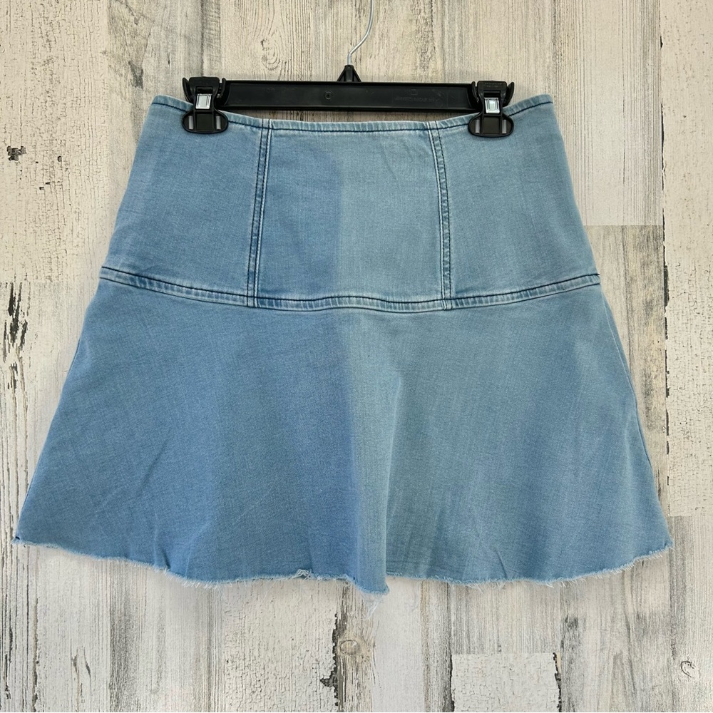 WE THE FREE Blue Light Wash Denim Mini Flare Skirt 6